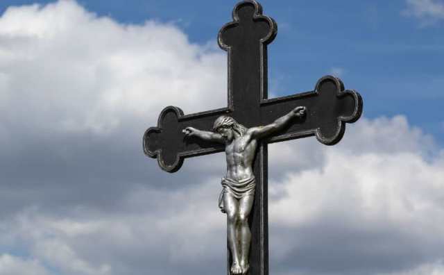 Pourquoi rêver de croix en fer ?