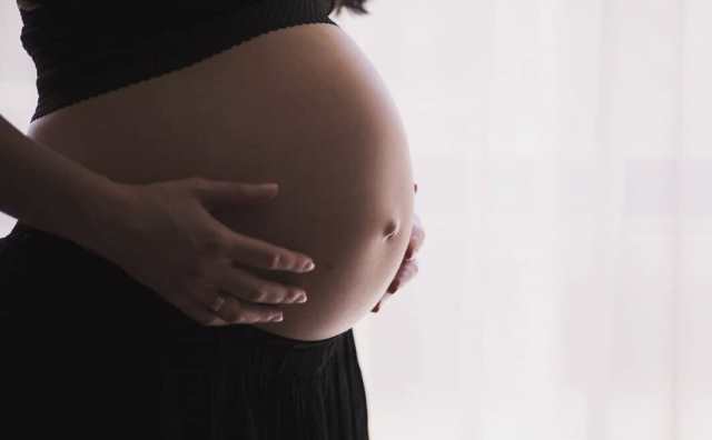 Pourquoi rêver d'être enceinte de triplés ?