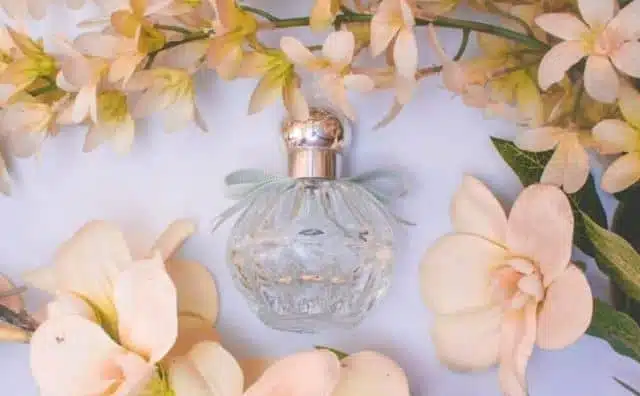 Rêver de parfum : quelles interprétations et significations ?