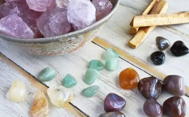 Les bonnes associations de pierres avec le quartz rose :