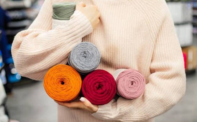 Rêver d'acheter de la laine : quelles interprétations, symbolisme et significations ?