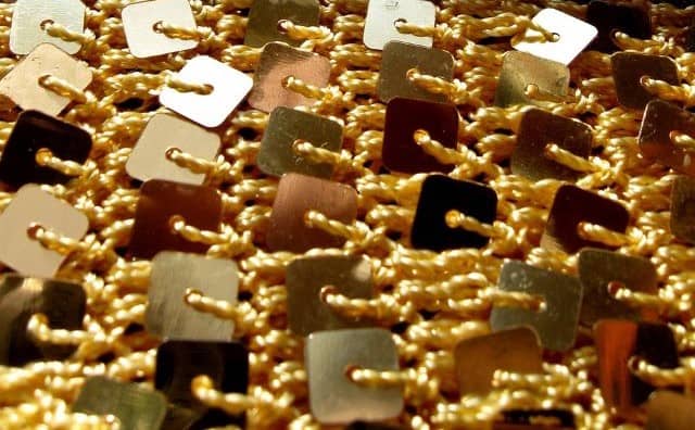 Rêver de paillettes en or : quelles interprétations, analyses et significations ?