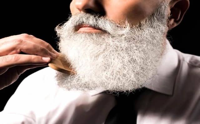 Rêver de barbe blanc : quelles interprétations, analyses et significations ?