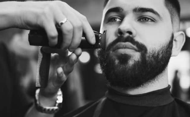 Rêver de se raser la barbe : quelles interprétations, analyses et significations ?